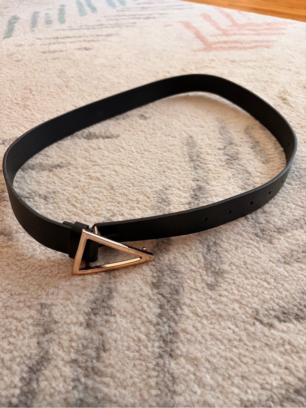 NWOT black belt with gold triangle buckle (similar to Bottega Veneta one!)